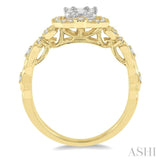 5/8 ctw Intricate lattice Baguette and Round Cut Diamond Ring in 14K Yellow and White gold