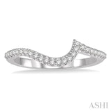 1/6 Ctw Crescent Shape Round Cut Diamond Wedding Band in 14K White Gold