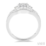 1/2 Ctw Round Cut Diamond Lovebright Ring in 14K White Gold