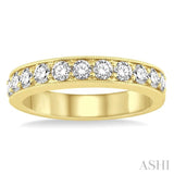 3/4 Ctw Round Cut Diamond Wedding Band in 14K Yellow Gold