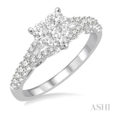 3/4 Ctw Round Cut Diamond Heart Lovebright Ring in 14K White Gold